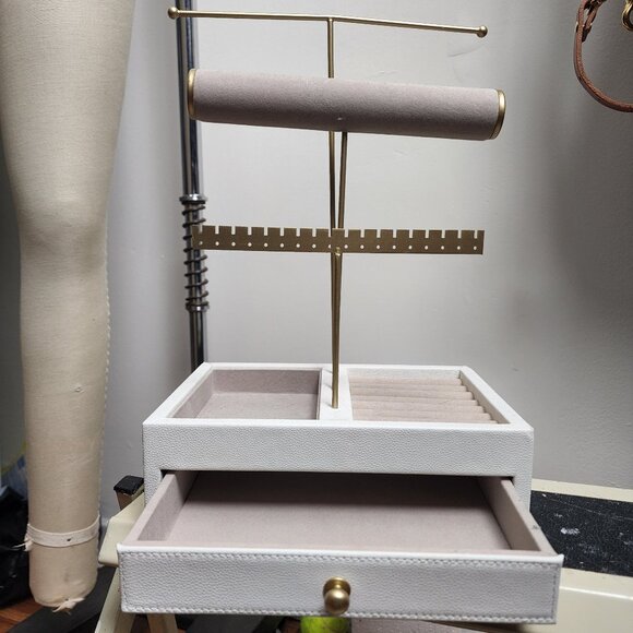 Leather Jewelry Organizer White Brass - Picture 1 of 3